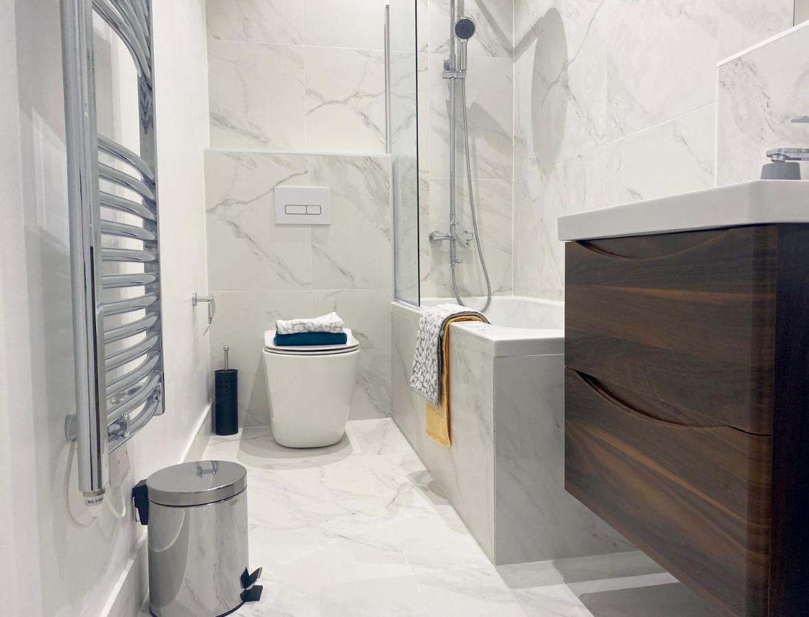 Peak At Fleet Heights Apartment Four Εξωτερικό φωτογραφία